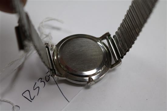 A gentlemans 1940s? stainless steel Omega manual wind wrist watch.